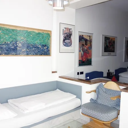 Kastens 4* Dusseldorf