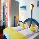 Kastens 4* Dusseldorf